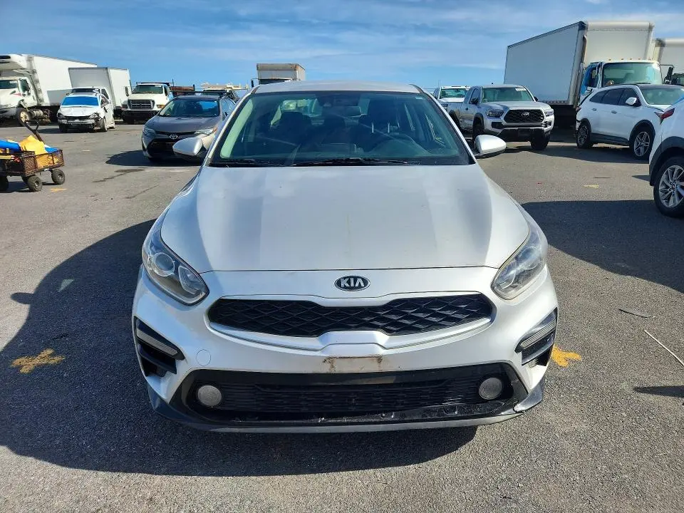 2021 KIA FORTE LXS  