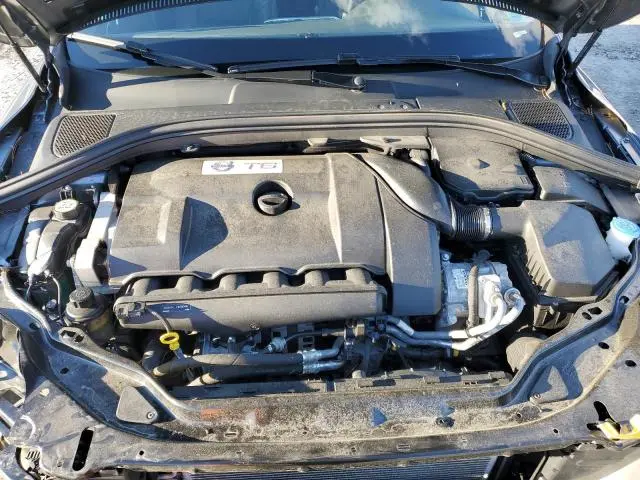 2016 VOLVO XC60 T6 PREMIER  