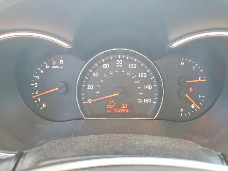 2014 KIA SORENTO LX  