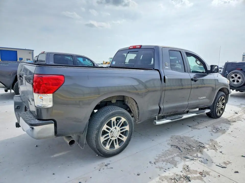 2013 TOYOTA TUNDRA GRADE  
