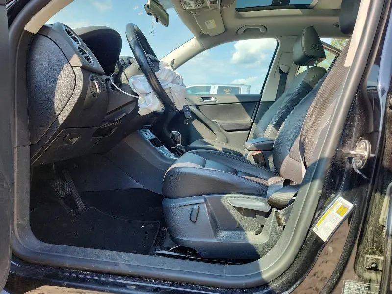 2014 VOLKSWAGEN TIGUAN S  