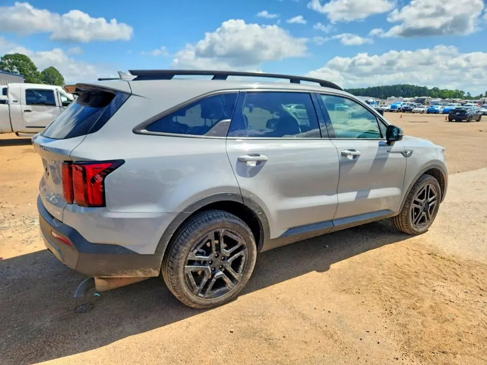 2023 KIA SORENTO EX  