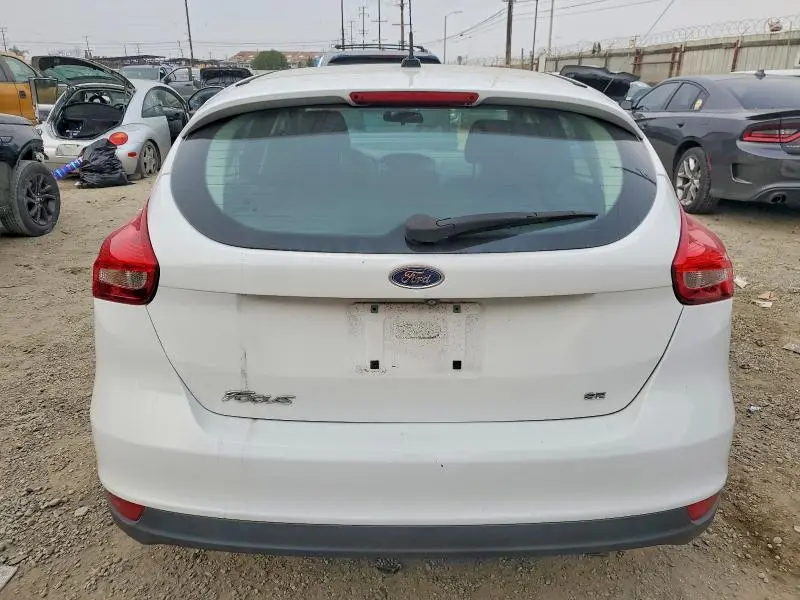 2018 FORD FOCUS SE  