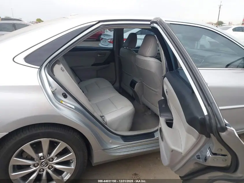 2015 TOYOTA CAMRY HYBRID XLE