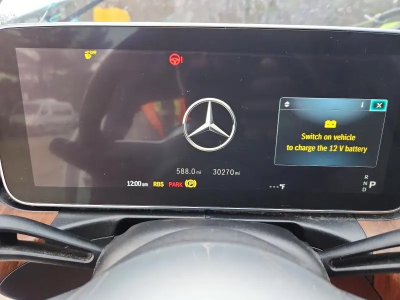 2024 MERCEDES-BENZ C 300  