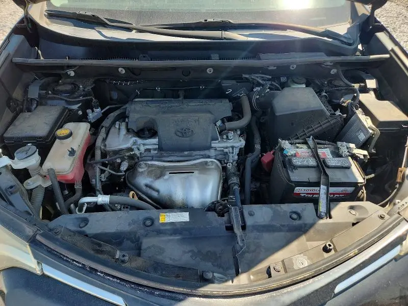 2018 TOYOTA RAV4 XLE  