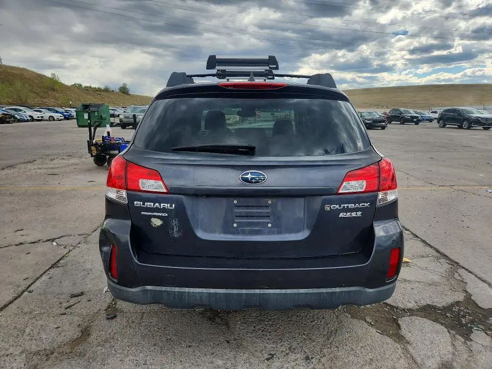 2011 SUBARU OUTBACK 2.5I LIMITED  