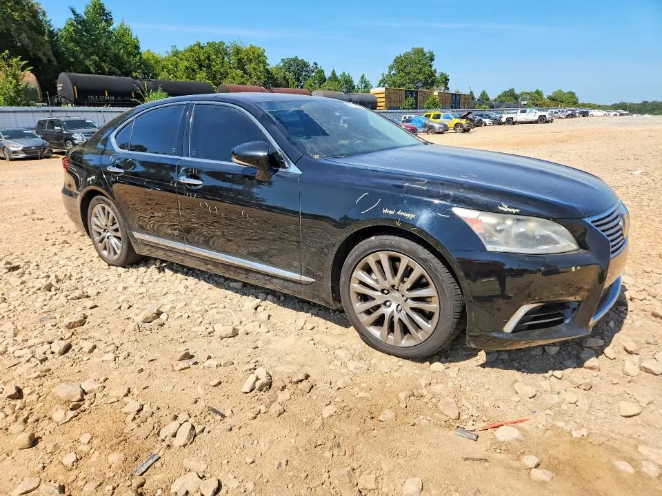 2013 LEXUS LS 460  