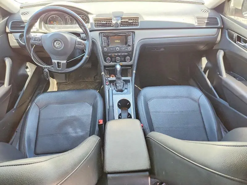 2014 VOLKSWAGEN PASSAT SE  