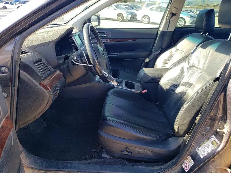 2013 SUBARU LEGACY 2.5I LIMITED  