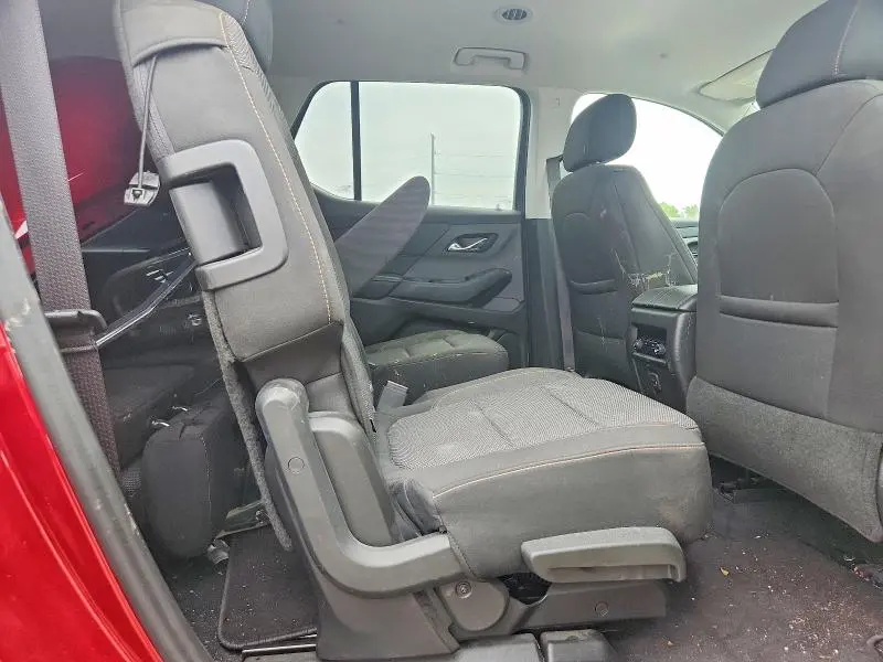 2021 CHEVROLET TRAVERSE LT  