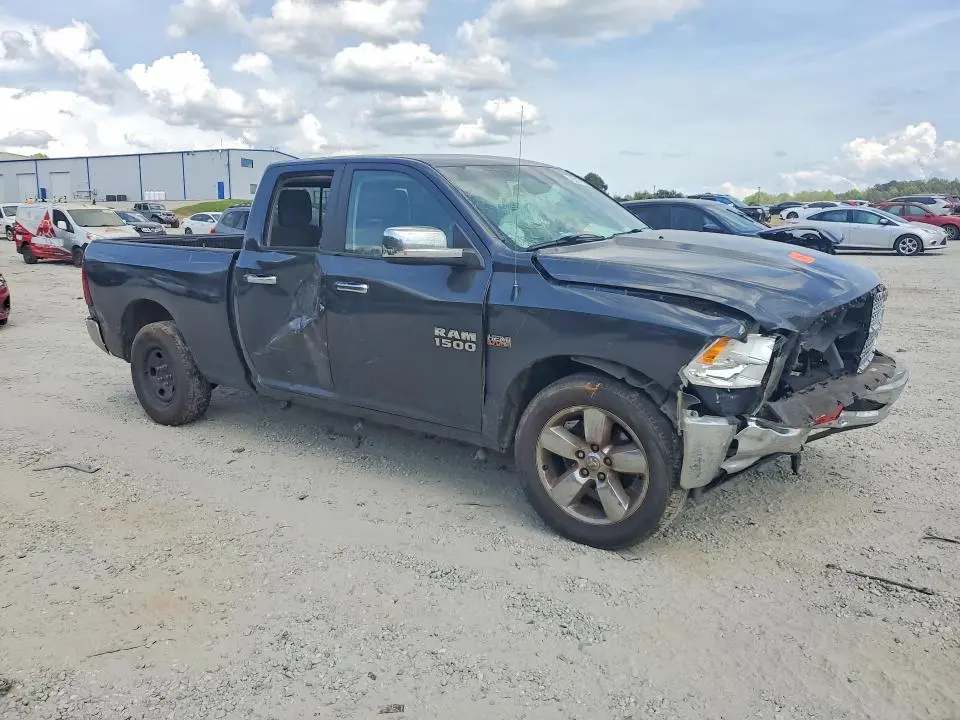 2014 RAM 1500 SLT  