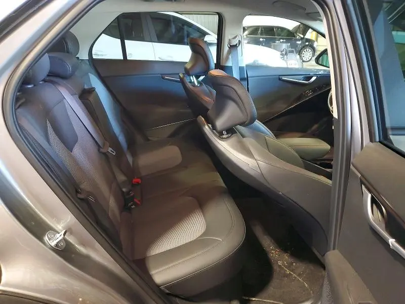 2025 KIA NIRO EX  