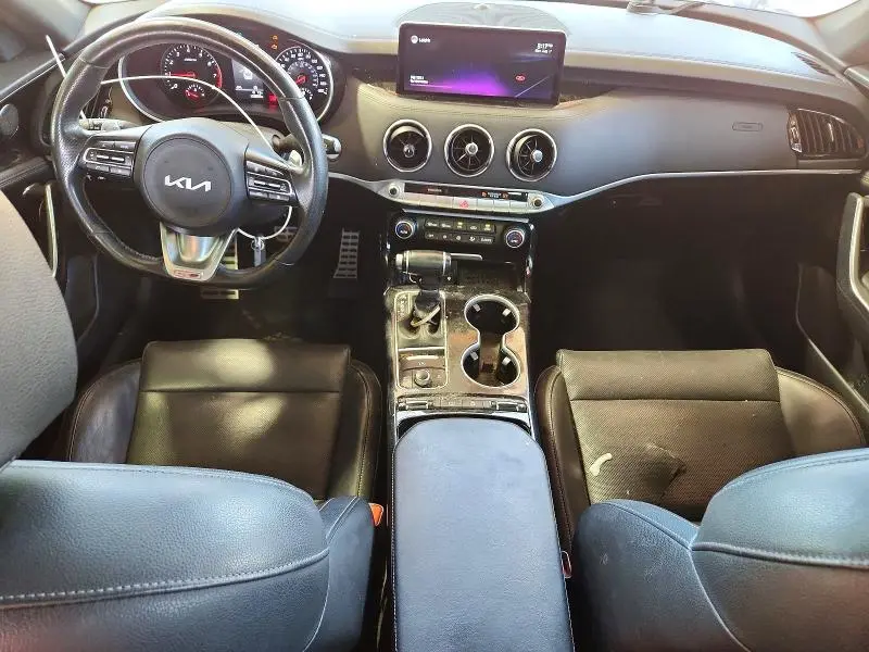 2022 KIA STINGER GT LINE  