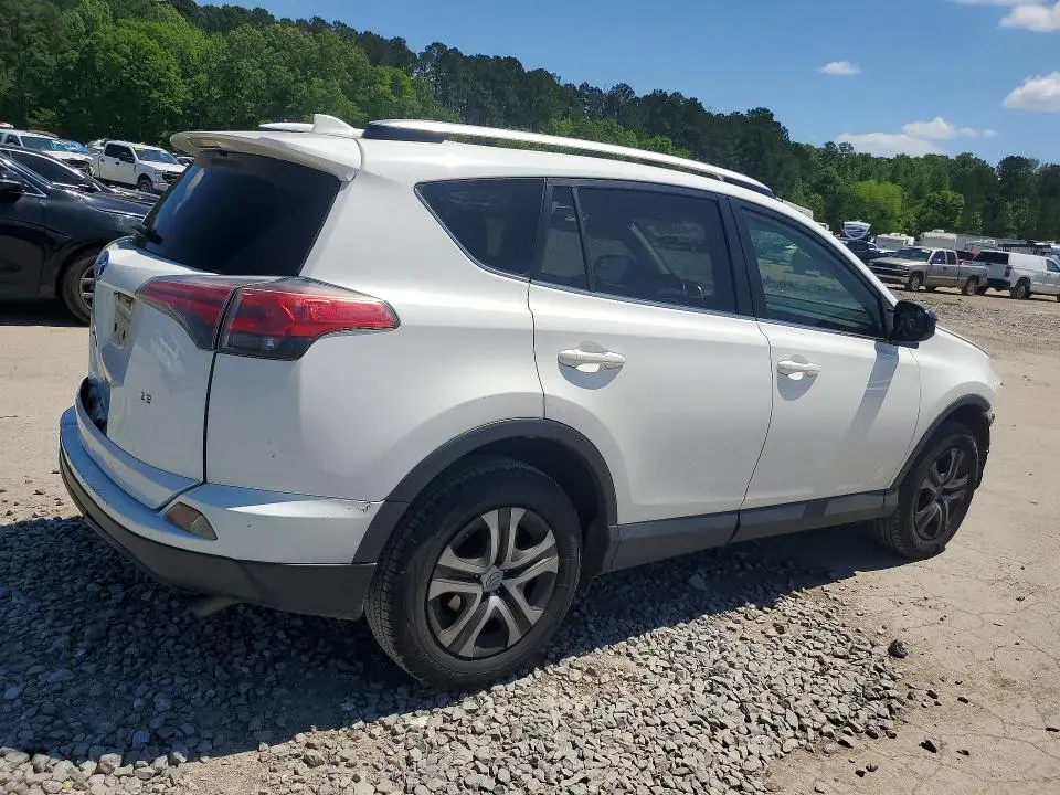 2016 TOYOTA RAV4 LE  