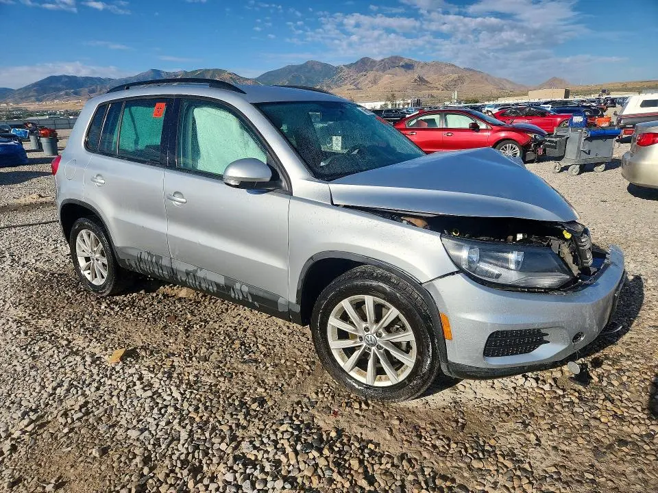 2015 VOLKSWAGEN TIGUAN S  