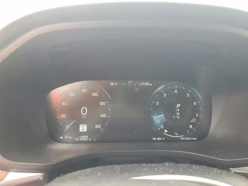 2018 VOLVO XC60 T5 MOMENTUM  