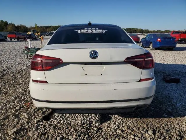 2017 VOLKSWAGEN PASSAT R-LINE  