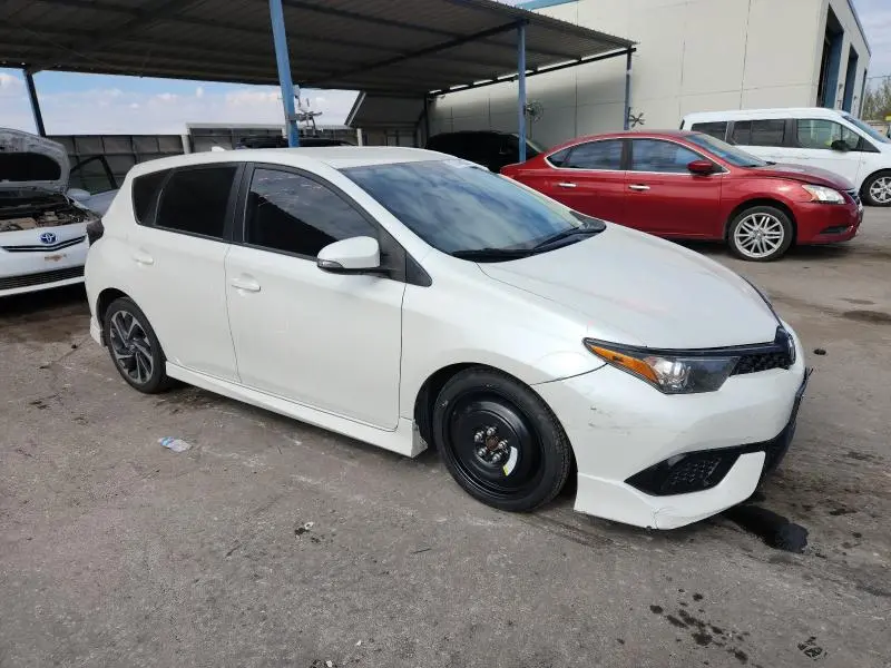 2018 TOYOTA COROLLA IM   