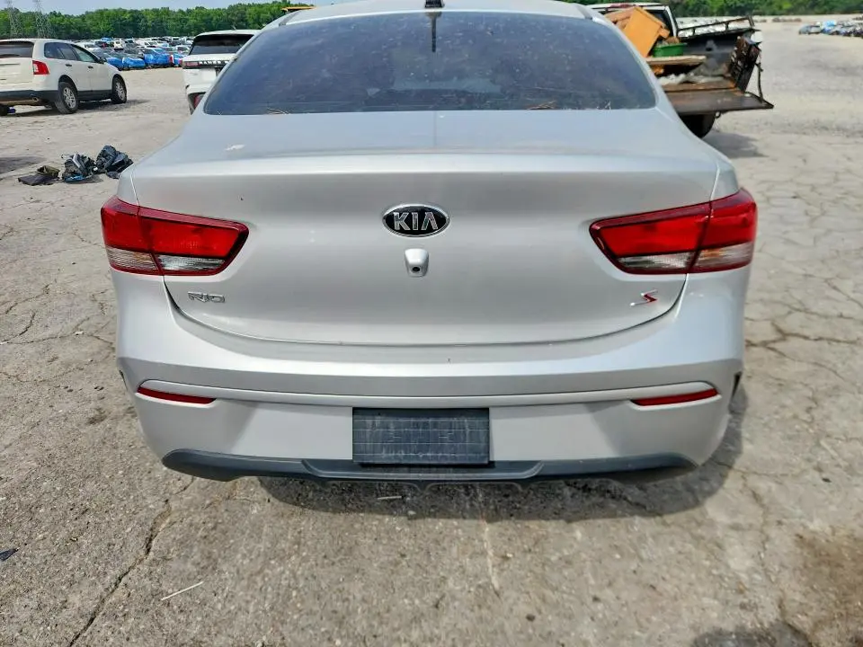 2021 KIA RIO S  