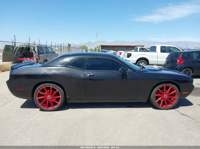 2010 DODGE CHALLENGER SE