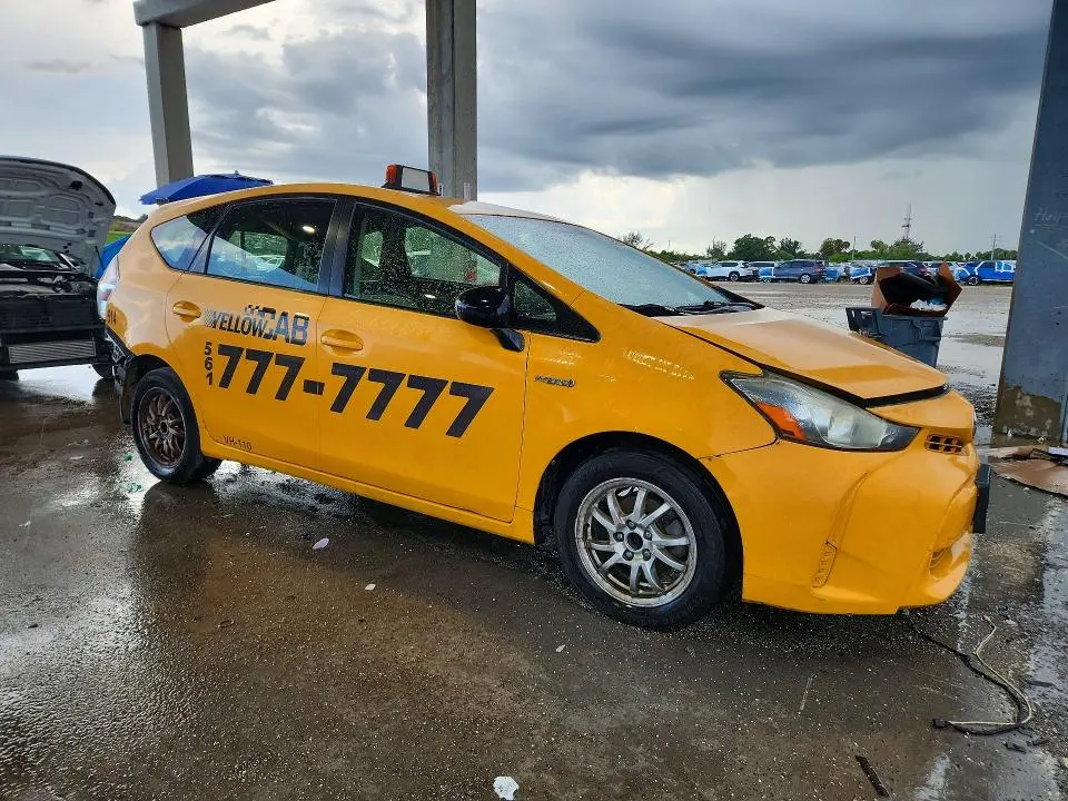 2016 TOYOTA PRIUS V THREE  