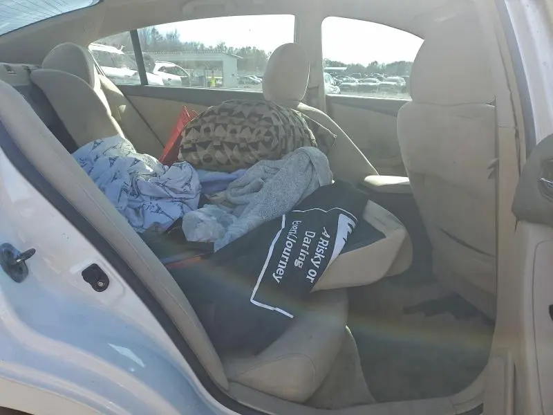 2010 NISSAN ALTIMA BASE  