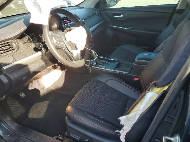 2017 TOYOTA CAMRY SE  