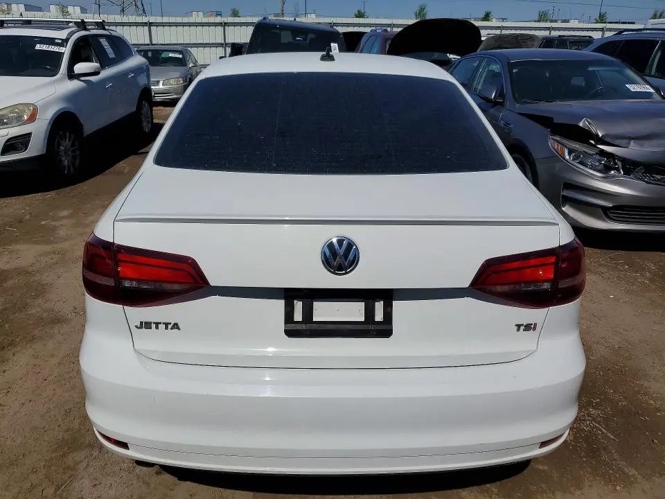 2016 VOLKSWAGEN JETTA SPORT  