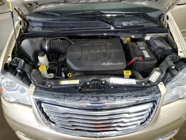 2012 CHRYSLER TOWN & COUNTRY TOURING  