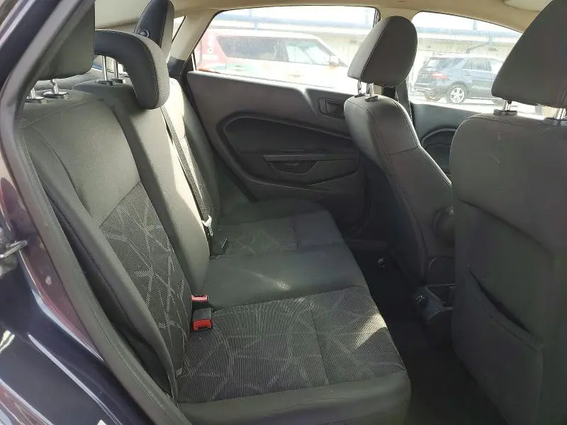 2013 FORD FIESTA SE  