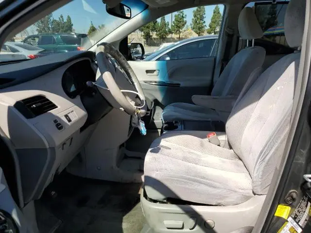 2012 TOYOTA SIENNA LE  