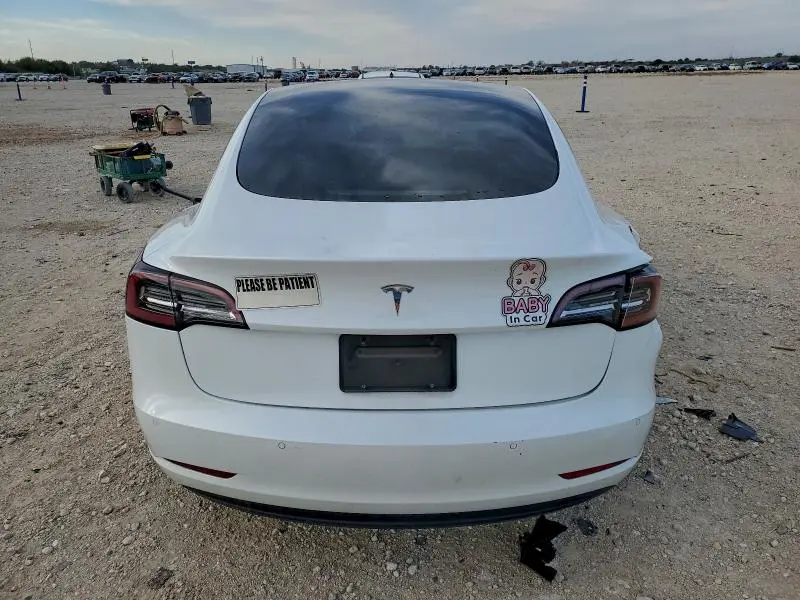 2021 TESLA MODEL 3   