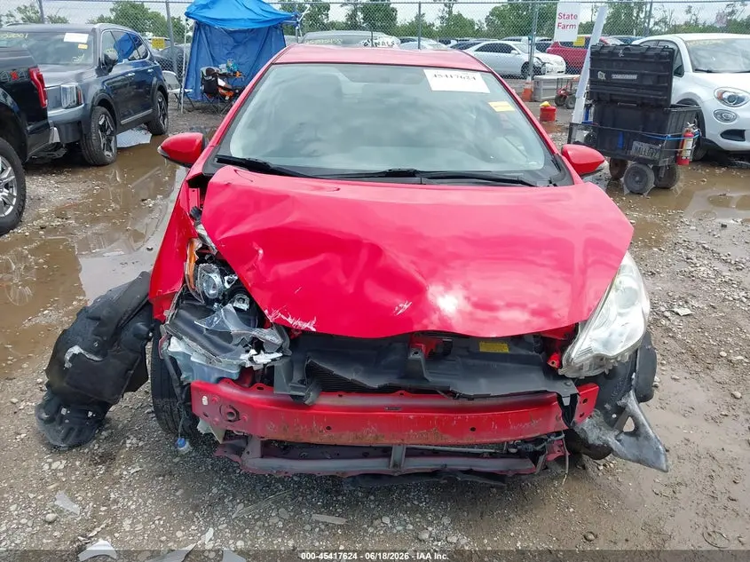 2014 TOYOTA PRIUS C TWO