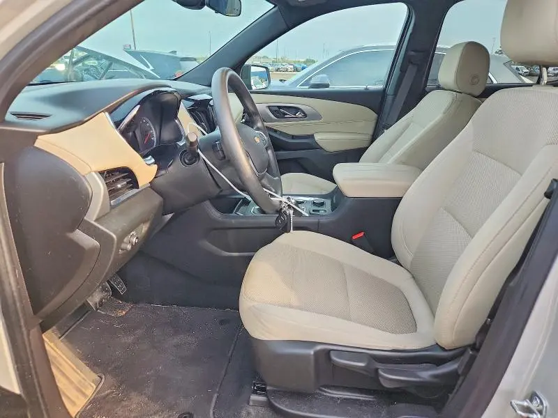 2022 CHEVROLET TRAVERSE LS  