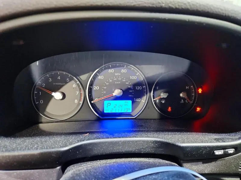 2011 HYUNDAI SANTA FE GLS  