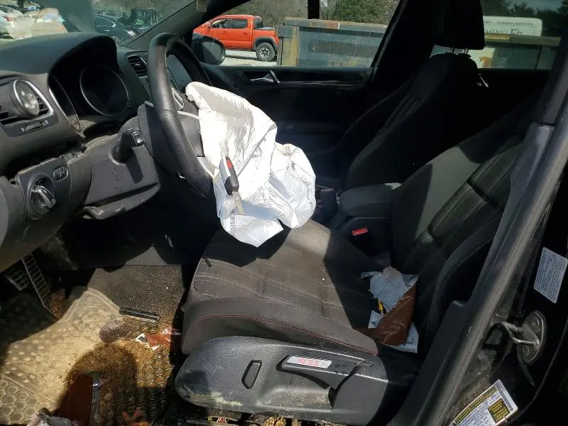 2010 VOLKSWAGEN GTI   