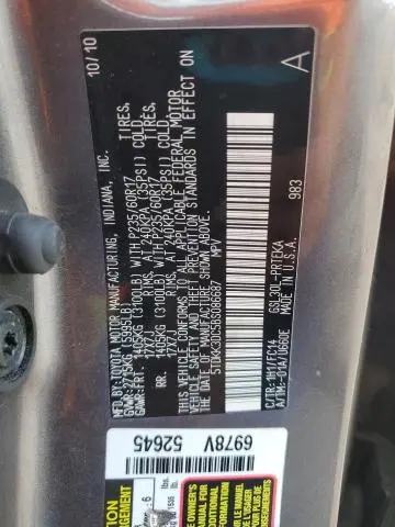 2011 TOYOTA SIENNA LE  