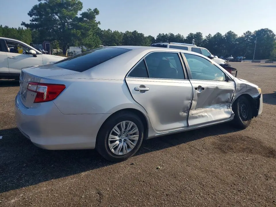 2014 TOYOTA CAMRY LE  