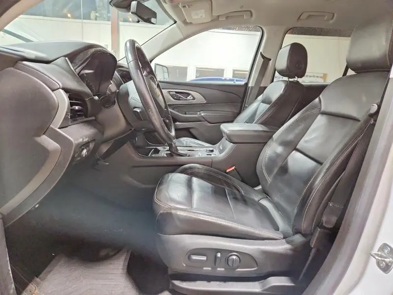 2021 CHEVROLET TRAVERSE LT  