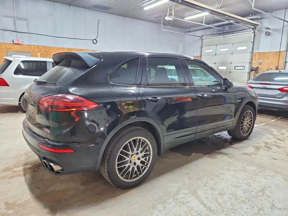 2016 PORSCHE CAYENNE SE HYBRID  