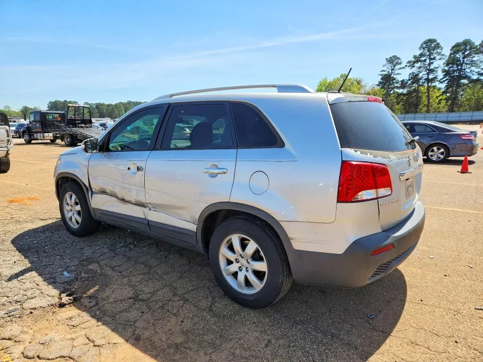 2013 KIA SORENTO LX  