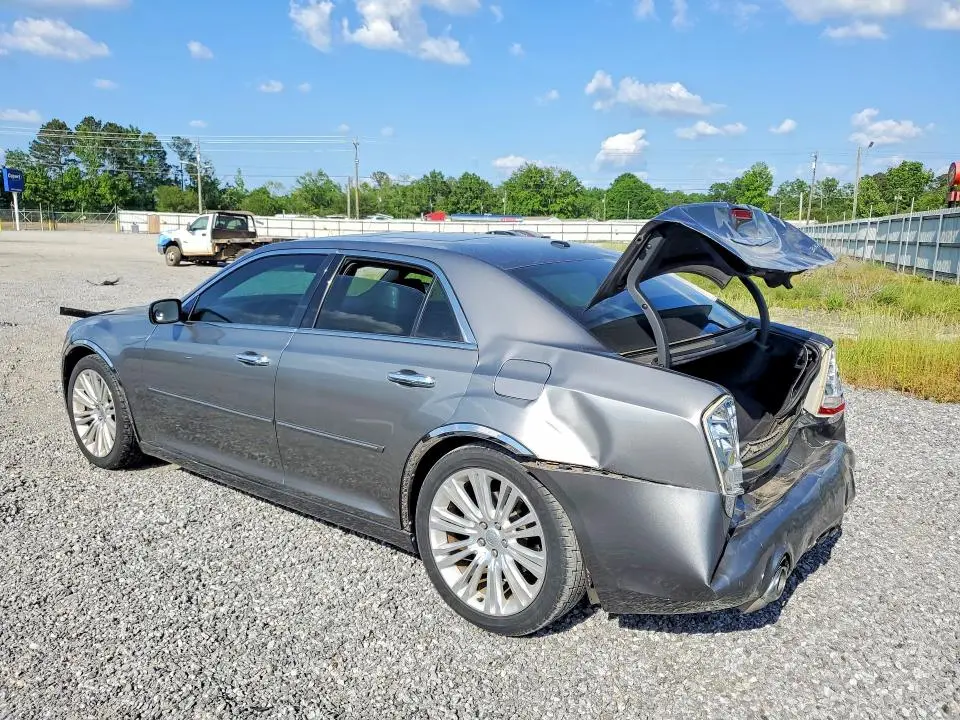 2011 CHRYSLER 300C   