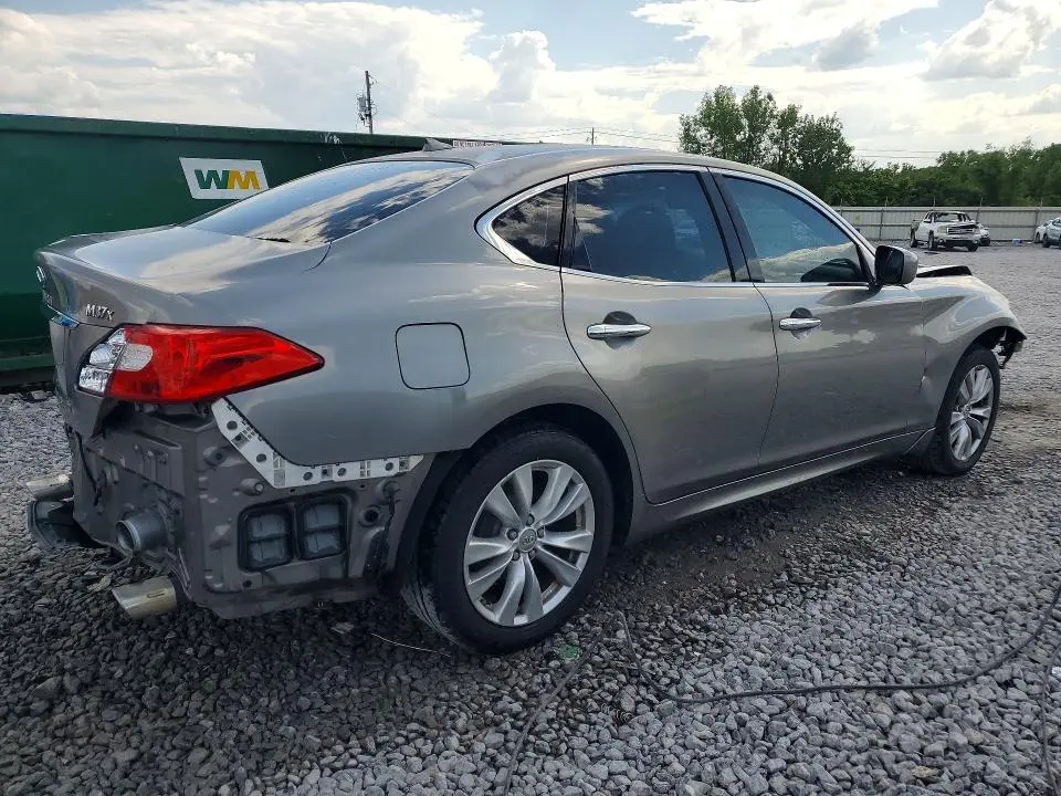 2011 INFINITI M37 X  