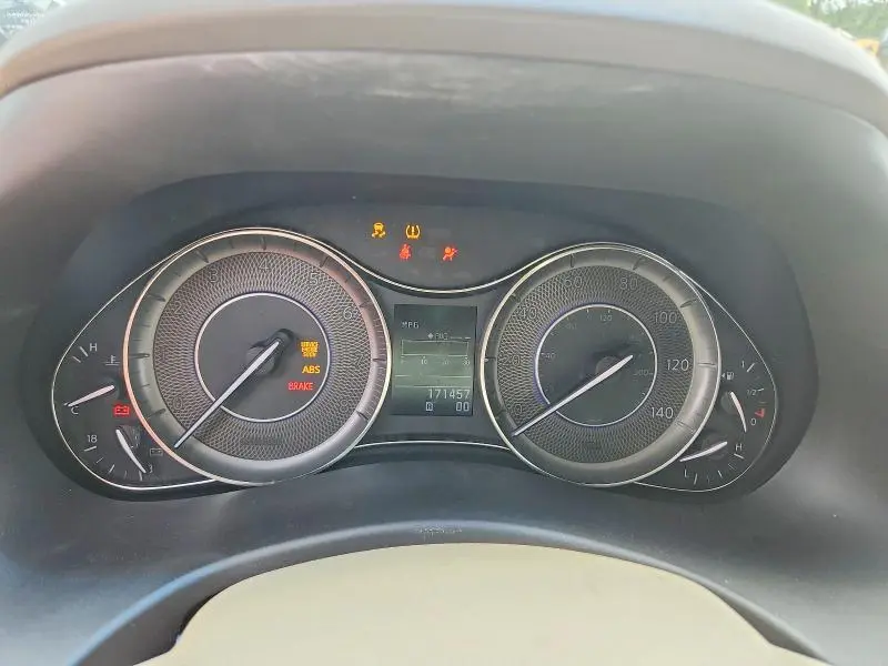 2012 INFINITI QX56 BASE  