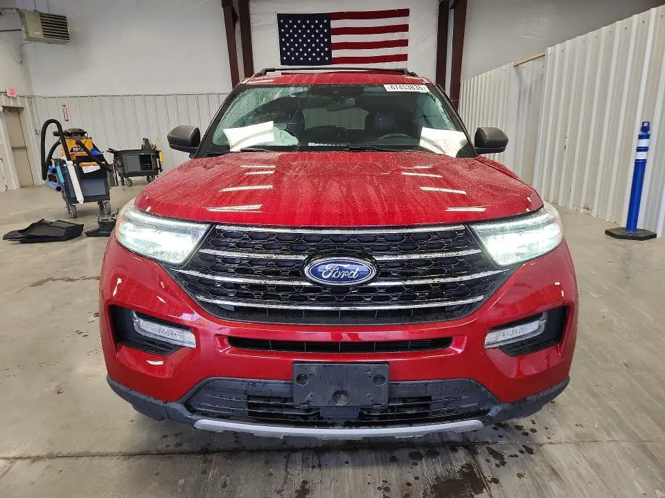 2021 FORD EXPLORER XLT  
