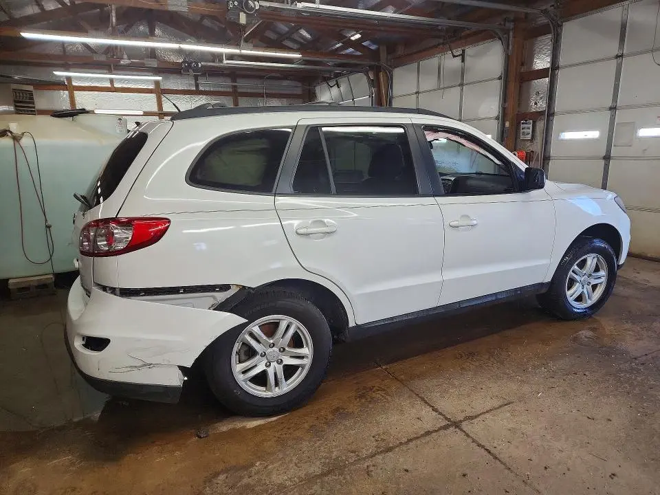 2010 HYUNDAI SANTA FE GLS  