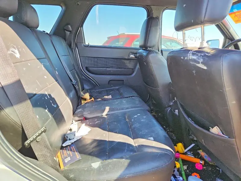 2011 FORD ESCAPE LIMITED  