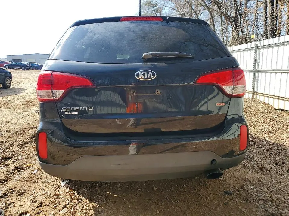 2015 KIA SORENTO LX  