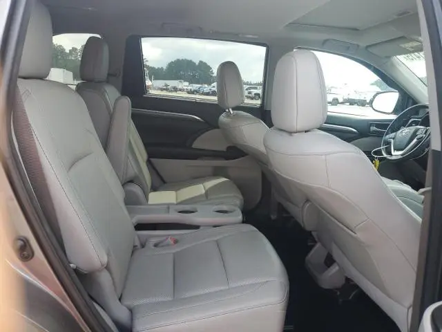 2018 TOYOTA HIGHLANDER LIMITED  